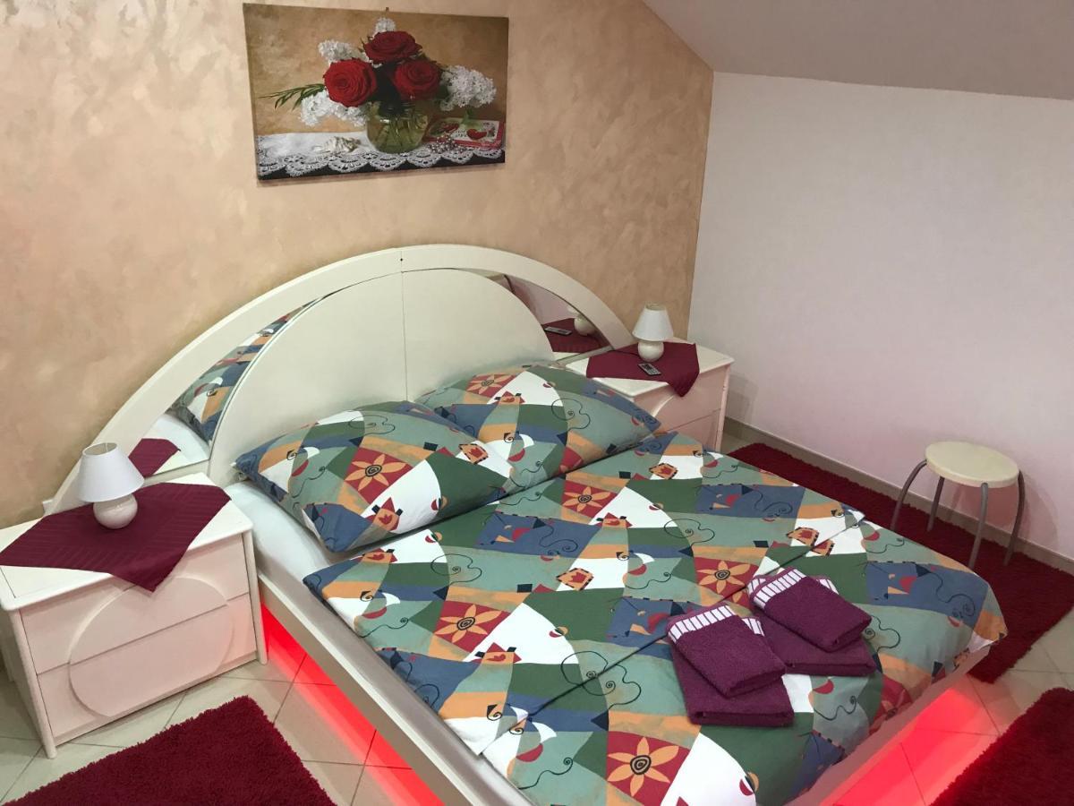Guesthouse Rebel Deliblato Eksteriør billede
