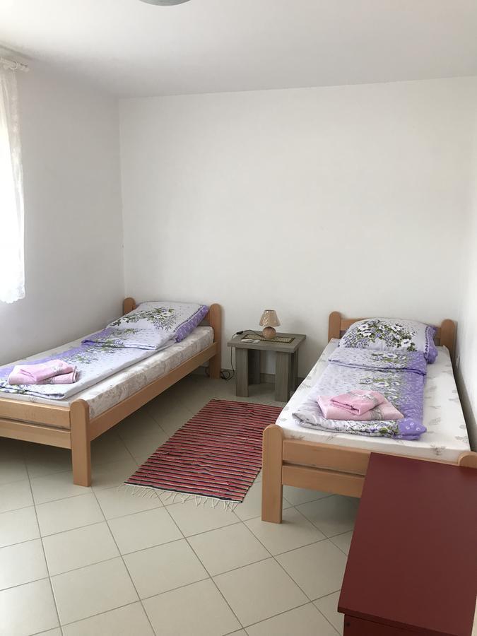 Guesthouse Rebel Deliblato Eksteriør billede